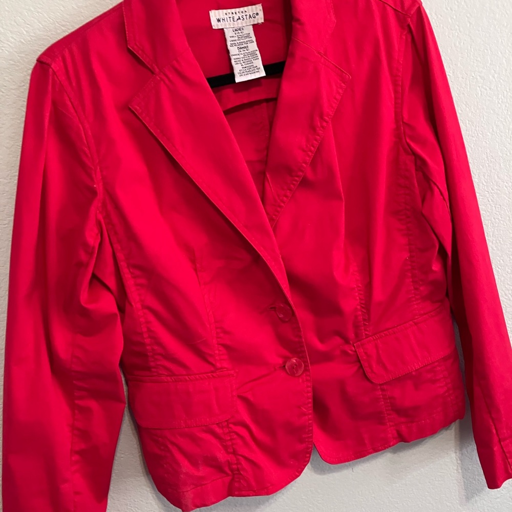 Women’s White Stag Stretch Red Long Sleeve Jacket